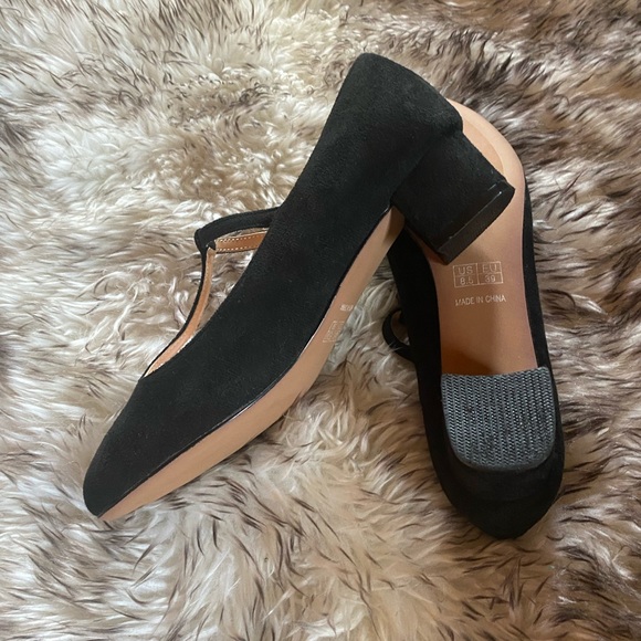 Chic Black Suede Women's Heels - Picture 3 of 7